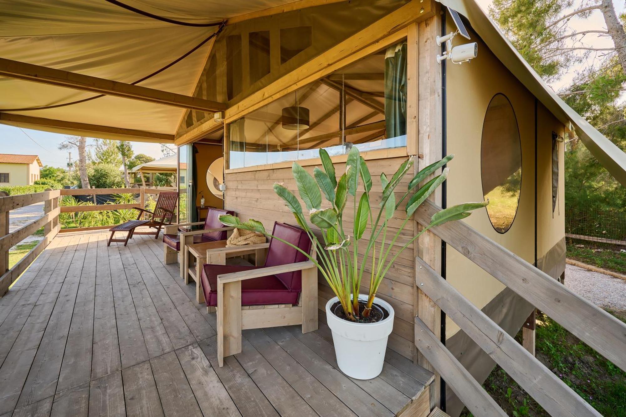 Suite Glamping Vicino Al Mare Piombino Exterior foto